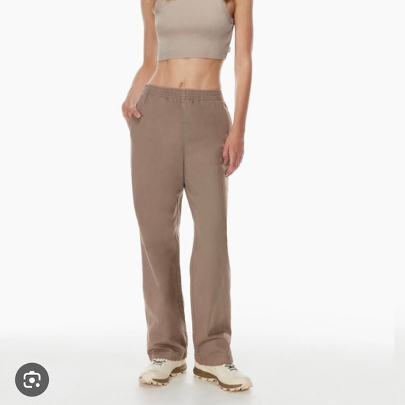 Aritzia ‘TNA Christie Pant’ in Cream - Picture 5 of 9